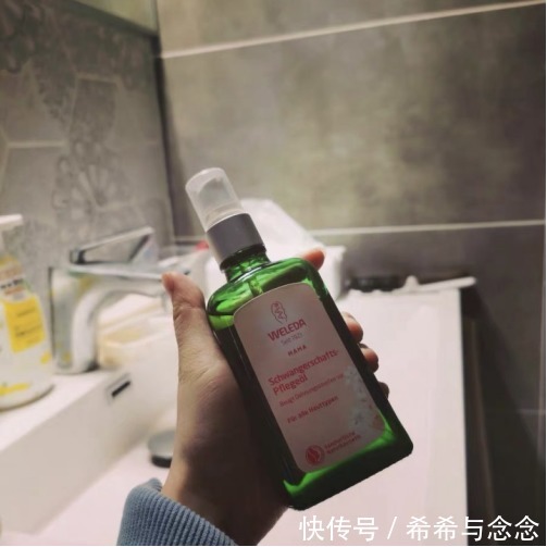 生长纹|光肚皮孕妈生长纹、妊娠纹修复两手抓!最佳淡化cp竟不是妊娠油!