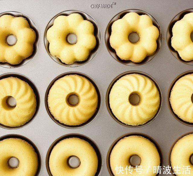 一款超颜值的甜甜圈蛋糕,一口能吃一个,绝对不夸张