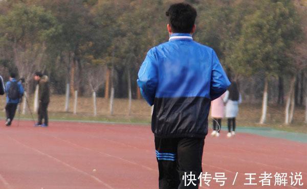 强身健体|45岁后，坚持每天夜跑5公里的人，身体如何？对比一看，差距不小