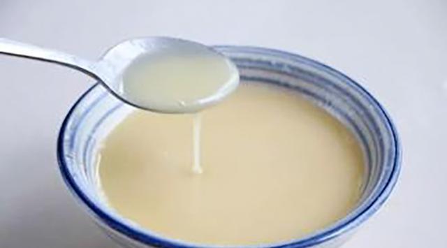 大厨|烙饼时,不能直接放入电饼铛,难怪发硬还不香,大厨教你正确做法