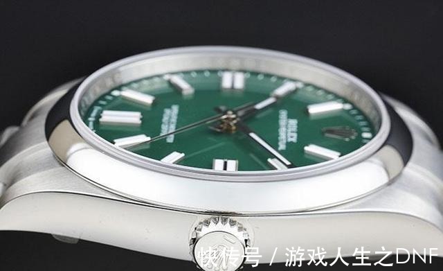 机芯!劳力士Oyster 耗氏 41绿盘,超公价的腕表!