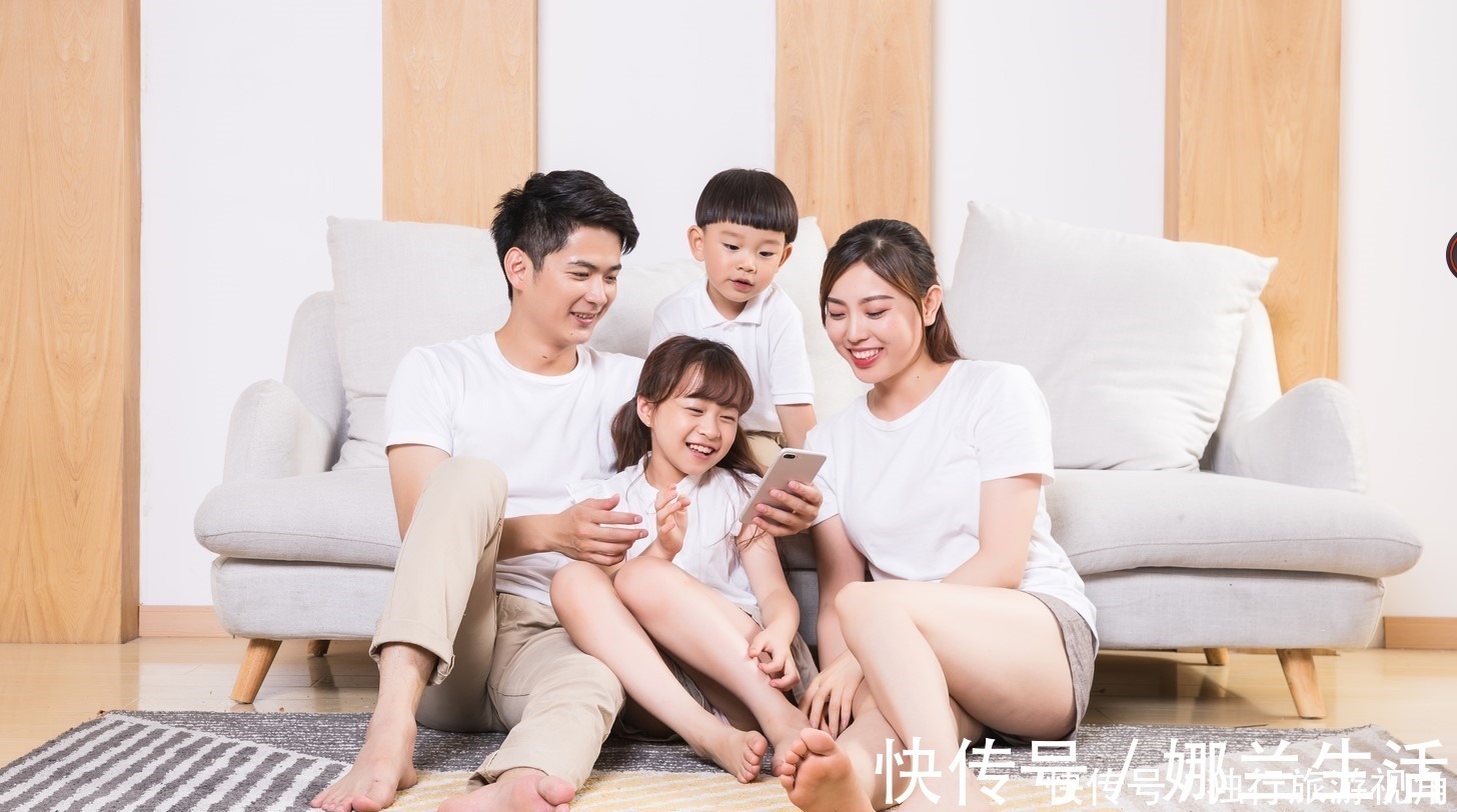 亲子关系|玩具打败手机,还是手机战胜玩具爸妈买这4种玩具孩子更聪明
