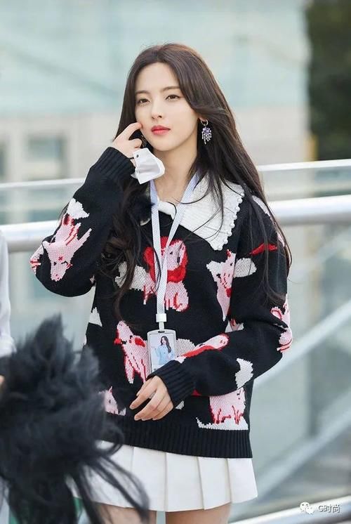 大长腿|翻领毛衣|比常见的毛衣多了几分个性和设计感的翻领毛衣,可盐可甜可百搭