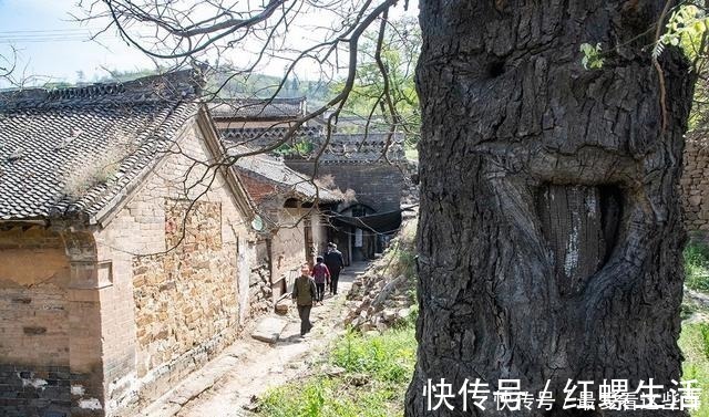 古栈道|这个古村人坐在家门口就能看黄河，这里的古栈道、古驿站保存完好！