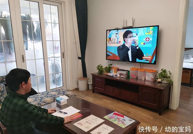 孩子|“学霸”孩子大多都有4个特征,偶尔贪玩也不要紧,你家娃占几条