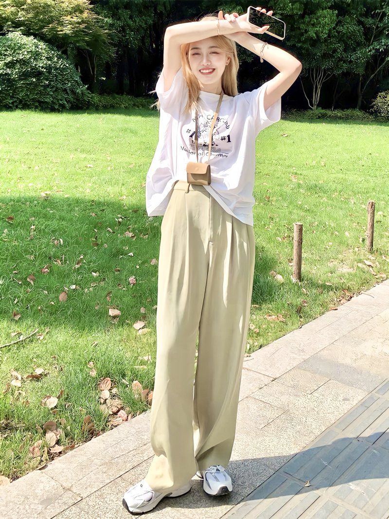 开叉裤|阔腿裤下岗了！“瘦瘦裤”才是今夏王炸，太显瘦了