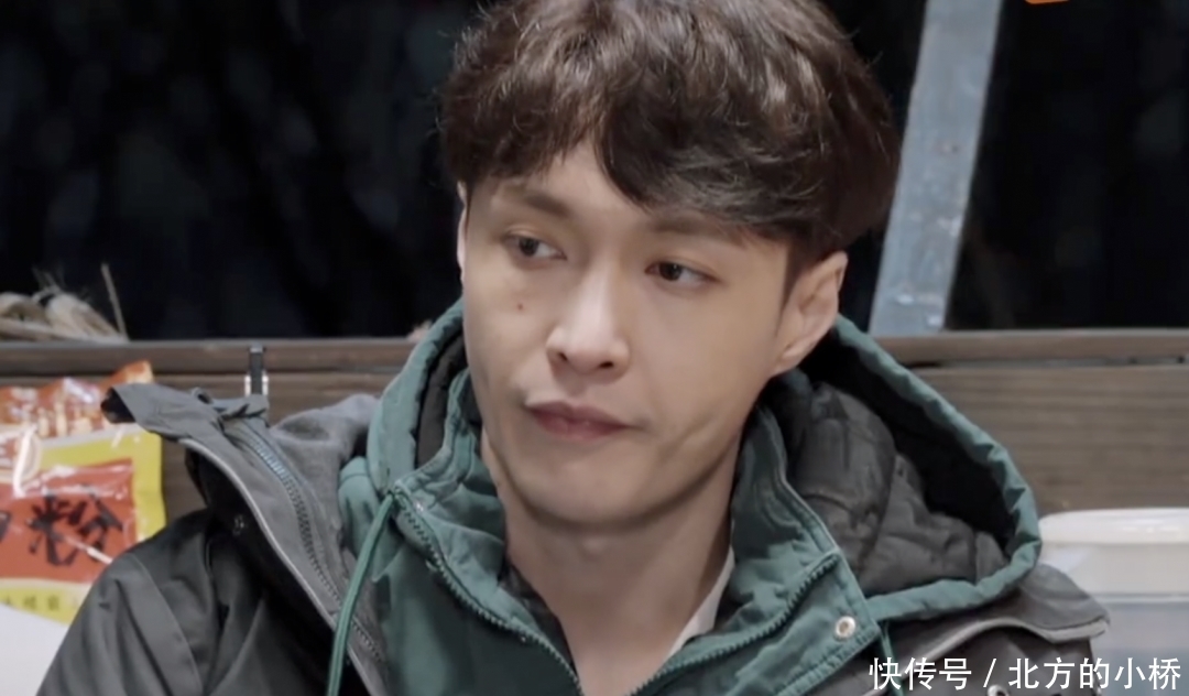 张艺兴 辟谣还是逼婚?黄磊:艺兴30岁和杨紫不正合适?回:不懂爱!