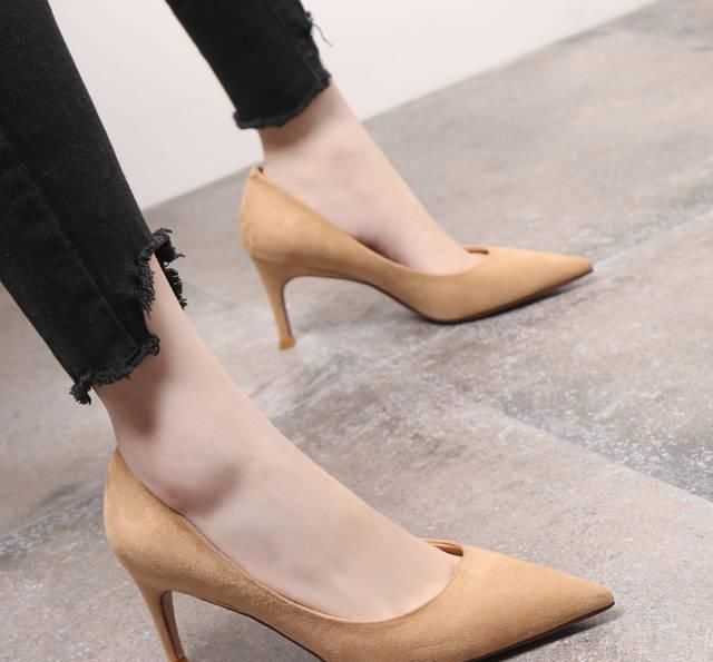 身姿 女人从穿上高跟鞋的那一刻开始,曼妙身姿由此开始盛放