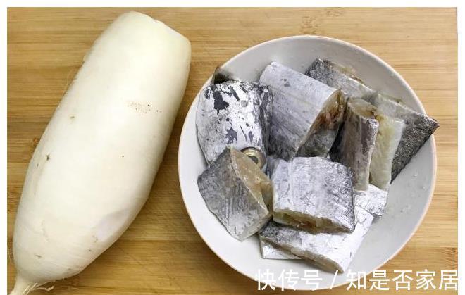 补气|带鱼最经典的家常做法，咸鲜入味，补气提鲜，看着就流口水