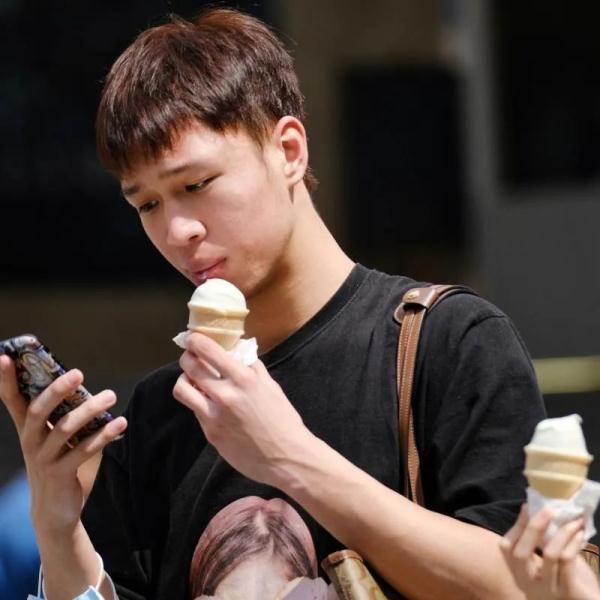 春天|26℃，这就是广州的春天，街坊直接换短袖