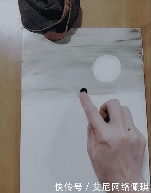 墨水|网友用“一滴墨水”画画,成果出来的时候,终于知道什么叫做王者