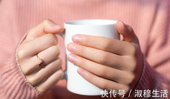 饮品|早晨空腹喝水,是对还是错呢,一起来看营养师的解答