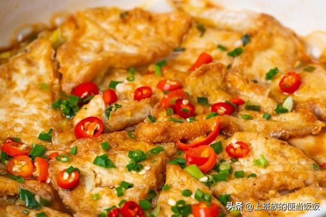 白菜别只炒着吃，教你新做法，营养又热乎