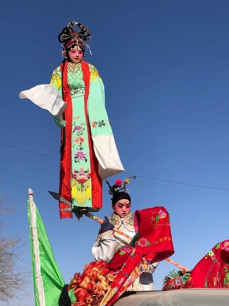 空中|高台有种表演被称为“空中芭蕾”,您看过吗