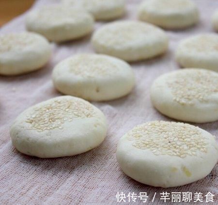 好吃|用土豆这样烙饼，香甜软糥，一口气吃3个，连挑食的孩子都说好吃