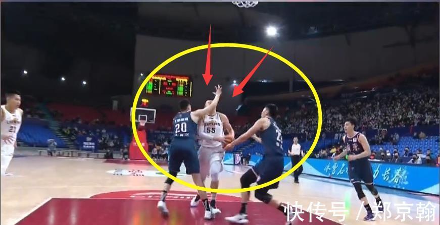 任骏飞|辽宁20分狂胜广东!杨鸣大笑,郭少完爆胡明轩,任骏飞肘击韩德君