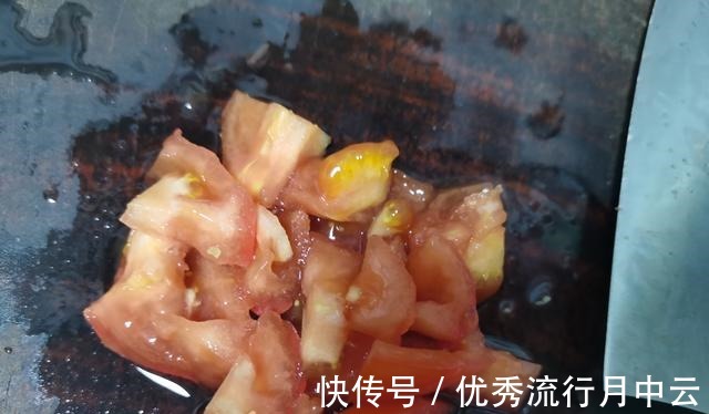 一块豆腐,两道菜,10元左右,小老百姓的小日子,就这么造!