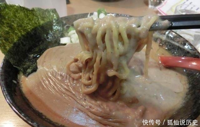 邀请|男友邀请我去吃拉面,神秘汤底诱人无数,但第一眼就把我给恶心了
