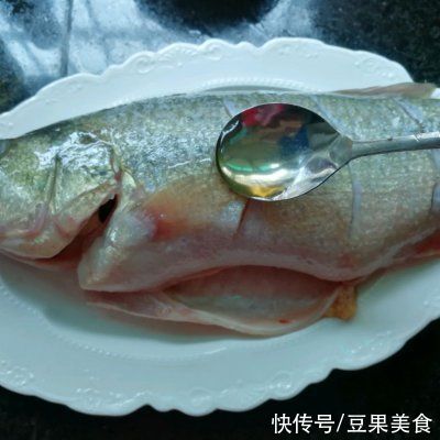  #福气年夜菜#鲜美肥嫩的清蒸鲈鱼