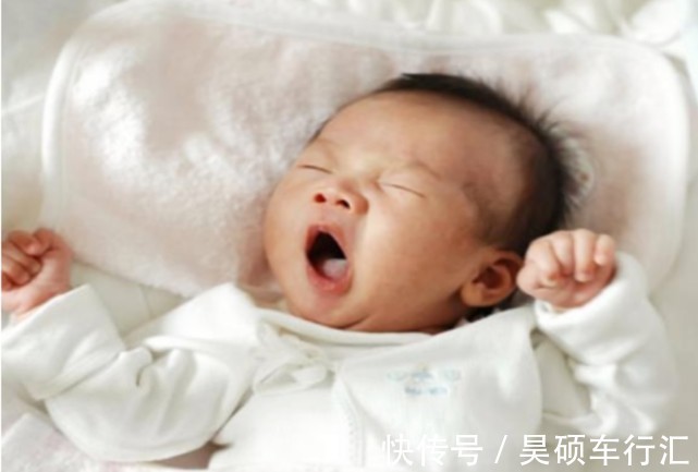 后背|新生儿到底“怕冷”还是“怕热”?家长不要弄错了,以防伤到孩子