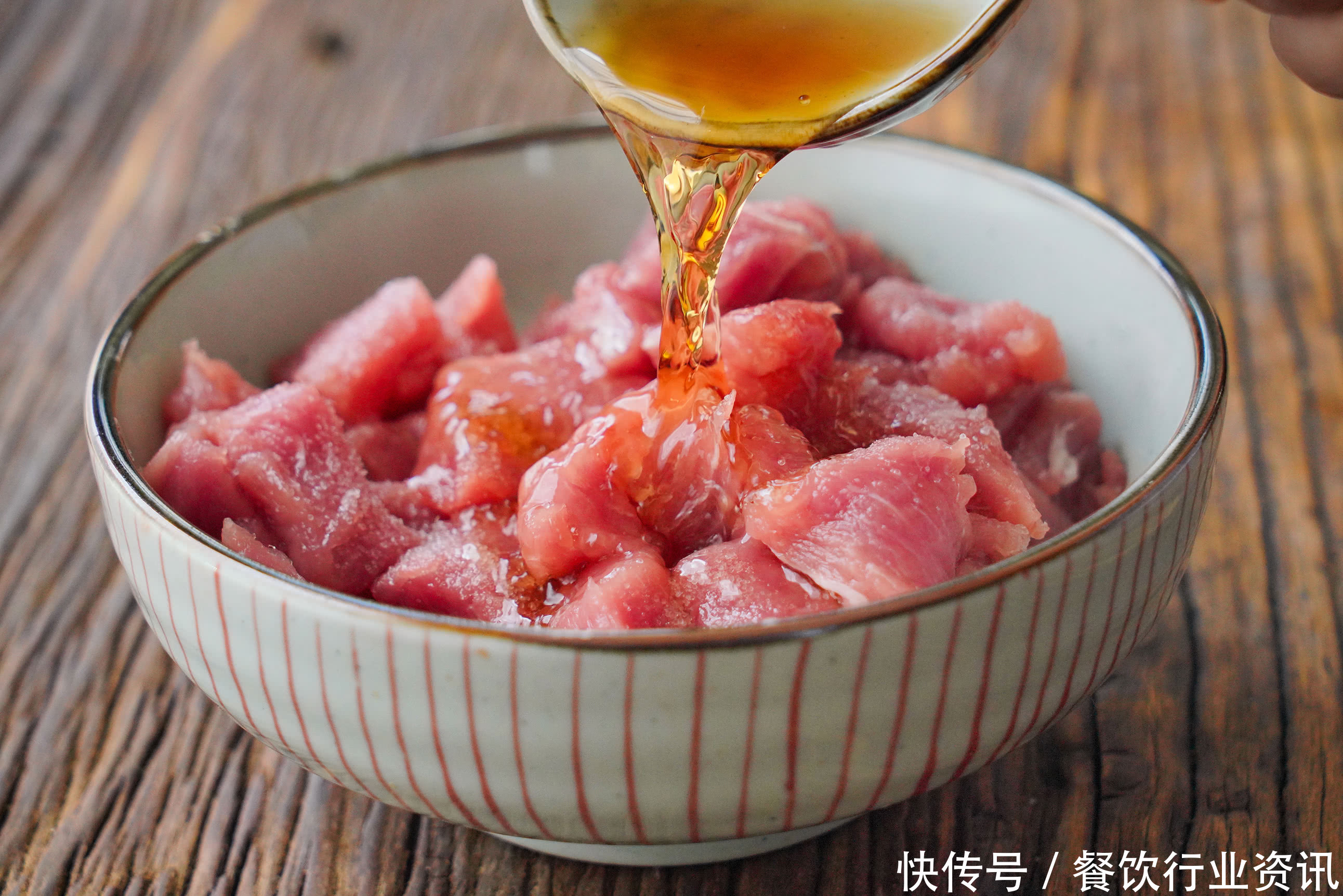 酸甜|酸甜可口的樱桃肉,自己在家做好吃的不得了