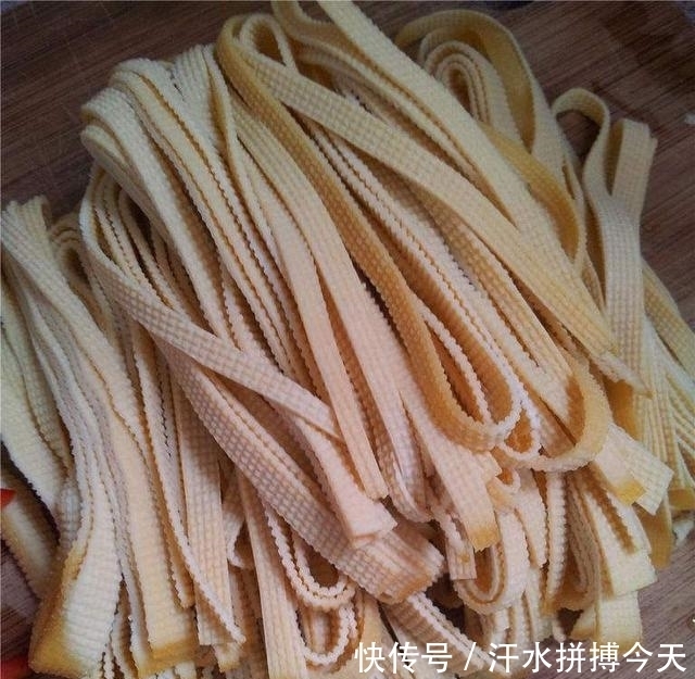 不停|老婆做的这个夫妻肺片没有肉,4样素菜组一盘,尝一口就吃不停筷