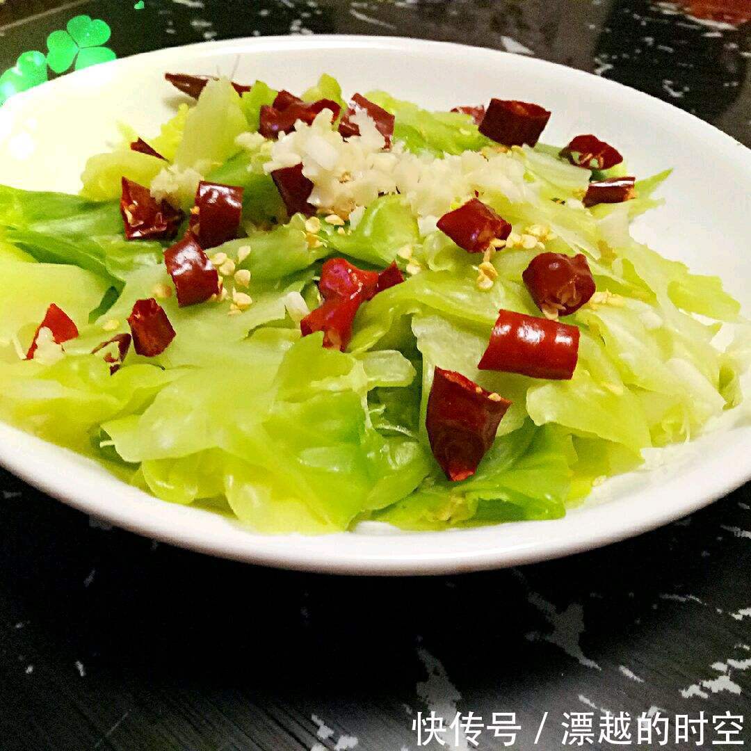 包菜最简单的做法，好看更好吃，5分钟搞定，一学就会！