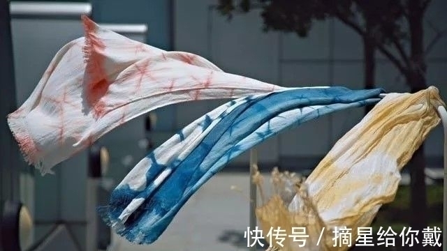 年轻人$剩菜做旗袍、塑料瓶造大楼,这些年轻人正在用垃圾拯救世界!