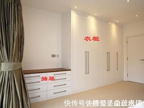 收纳|床尾不打一排衣柜，设计L型加抽屉，收纳整整齐齐，拿放轻松方便