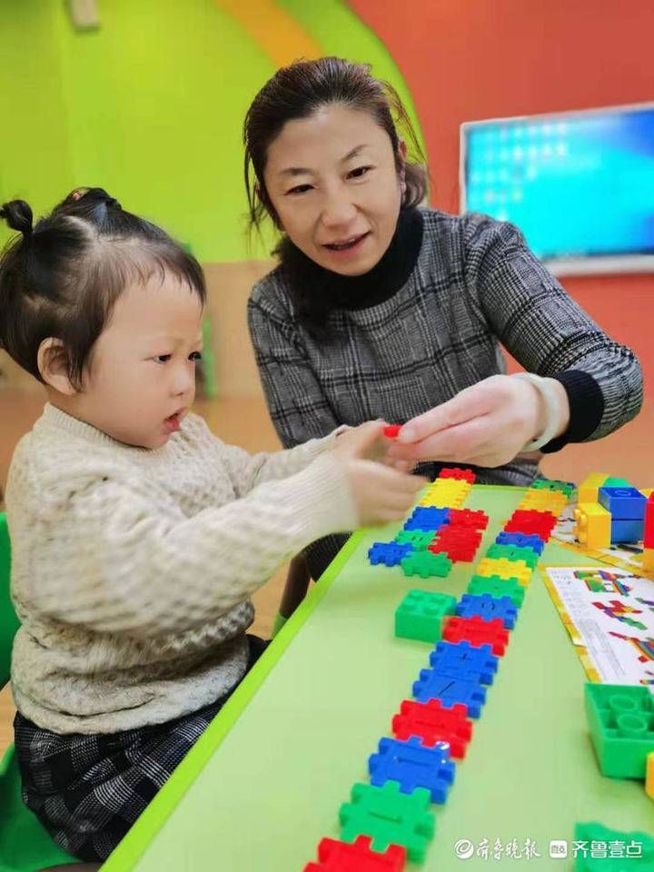 “果果小朋友有什么变化吗？”聊城光明实验幼儿园开学啦