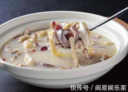 猪肚鸡|清洗猪肚，别总是用盐和醋，教你一招，猪肚洗得干净，还没腥臭味