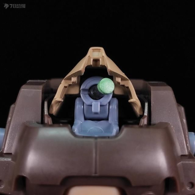 土黄色|78民间测评：ROBOT魂 热带型大魔 金巴莱德基地式样