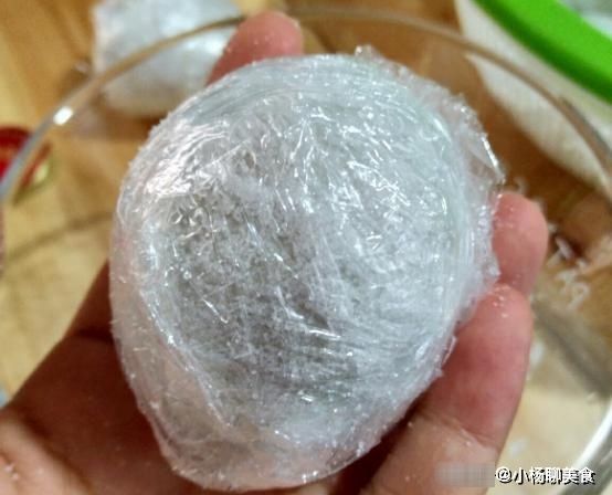 咸鸭蛋怎么腌才好吃？这个方法老妈用了40年，个个不咸还起沙流油