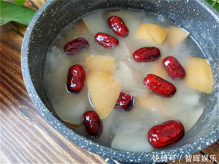 适合秋天的一种水果!比葡萄桔子养人,4块钱1斤,不懂吃可惜了