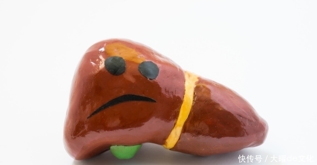 脏腑|眼睛总是莫名干涩,问题集中于一个脏腑,中医调治需抓住致病根源