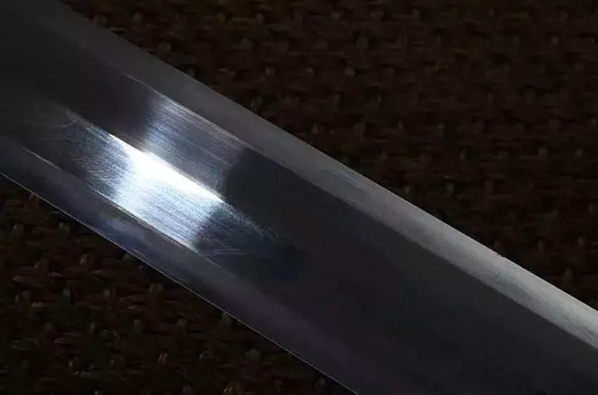 锻打|草钢是什么钢?用炒钢法”制作的刀剑,价格为何这么高?