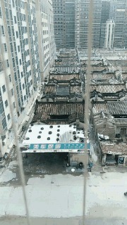 |搞笑GIF:你朋友圈里嗮旅游的,并不一定就是真的呦!