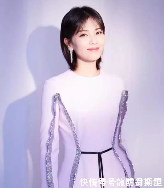 女人头发别瞎剪,今秋选这3款“发型”就对了,时髦显脸小