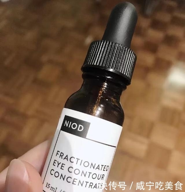 适合各个年龄段可用的神仙眼霜推荐:有效舒缓眼部肌肤,滋润保湿