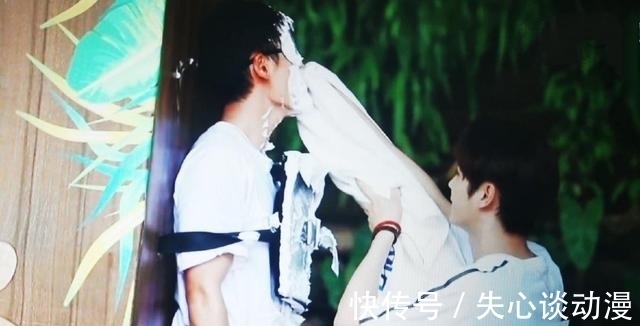 二郎神|张哲瀚许凯在节目里亲密互动,关系真好,不愧是曾经的同门师兄弟