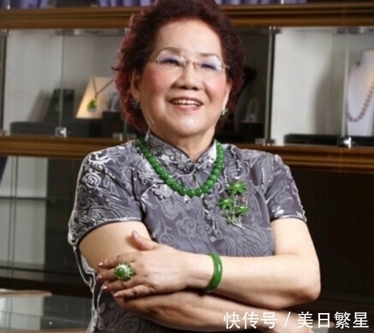 紫色!被称为“翡翠皇后”的欧阳秋眉,大半生都奉献给了翡翠!