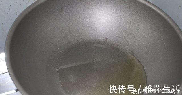 剁椒汁|茄子这样做,能吃三碗饭,比饭店做的还好吃,色香味俱全!
