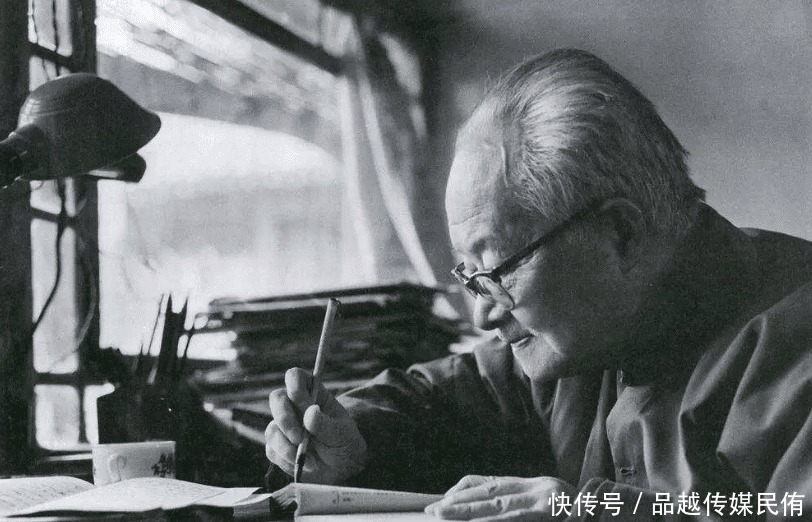 身体|晚年沈从文,身体每况愈下,却因热爱读书,创下了生命的奇迹