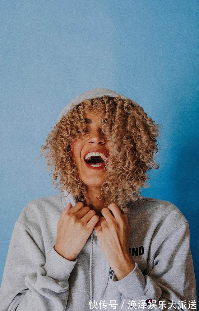 女性 女人过了50岁,不管是白发还是黑发,少弄这些发型,显老没气质