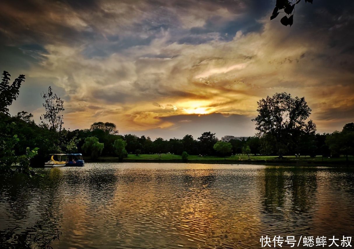 合肥有个优质的风光圣地，登高远眺，错落有致，景色宜人