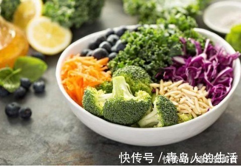 香椿|无论有多懒,这5种蔬菜吃之前要焯水,否则等同在吃“毒素”