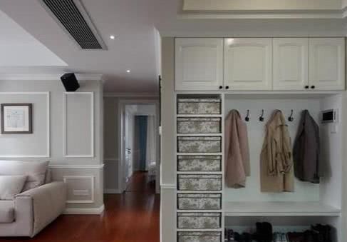 大气|家里玄关别再傻傻打鞋柜了,如今流行这样做,大气更实用