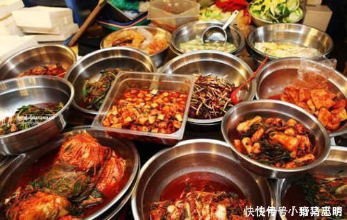 中年|中国大妈去韩国旅游,想买30斤泡菜回国,却被导游极力阻止