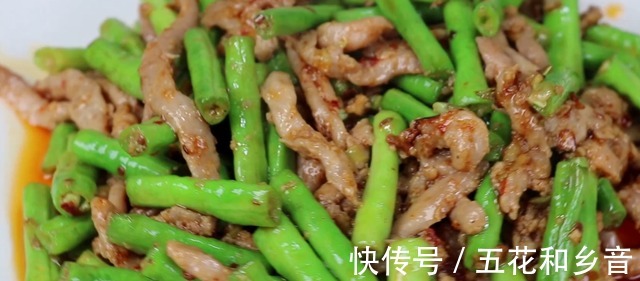 不管炒什么肉,都别直接下锅,大厨教你正确做法,出锅鲜嫩无腥味!