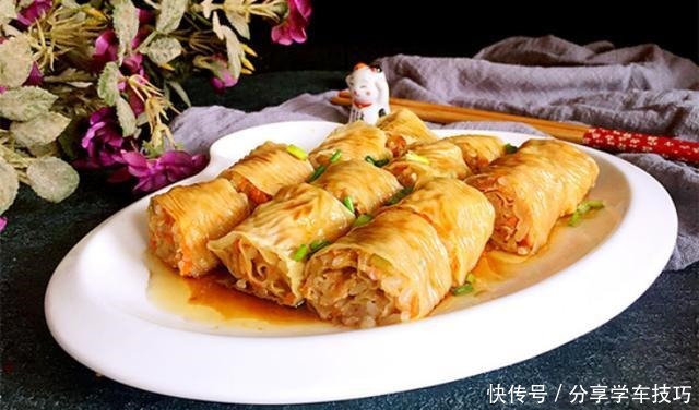 蒸出来的早餐主食，豆皮包糯米，一搅一卷蒸一蒸，出锅就上桌！